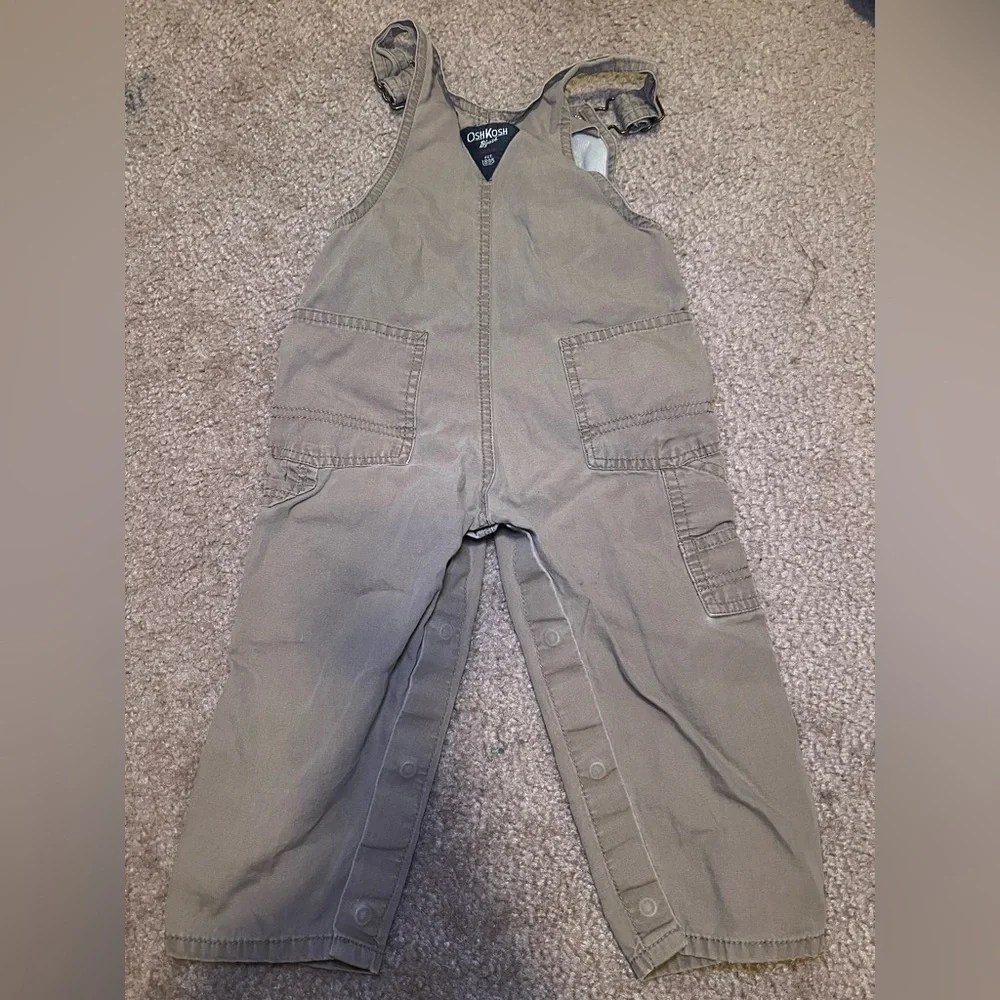 Kids Oshkosh Overalls Size 24 Months
